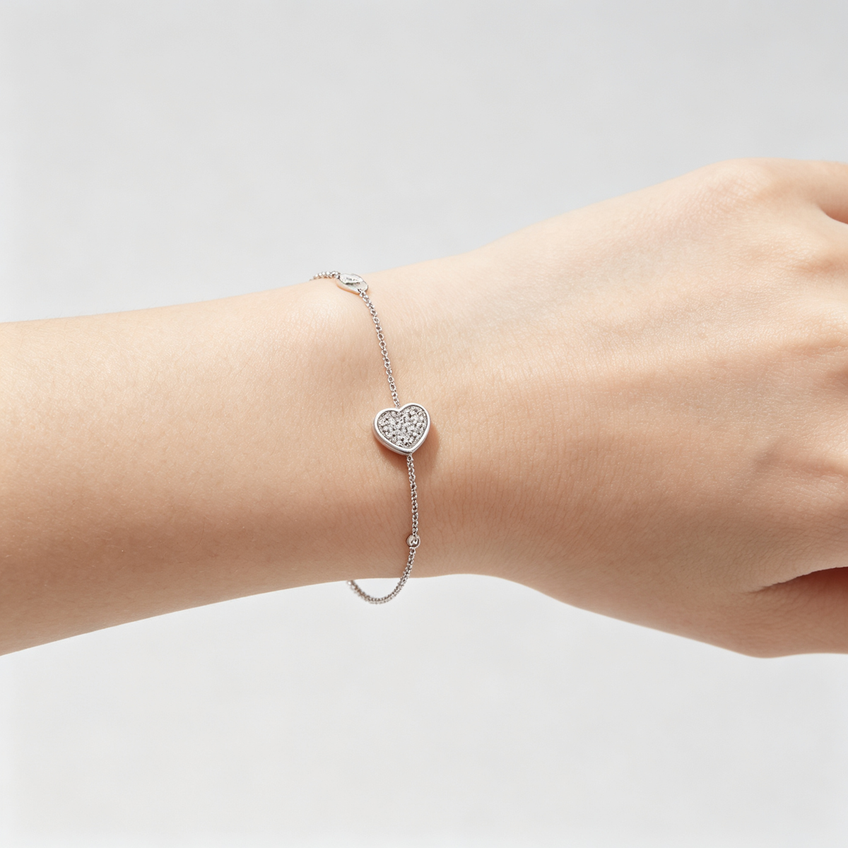 Chopard My Happy Hearts Collection White Gold and Diamond Bracelet – Heart-Pendant Fine Jewelry